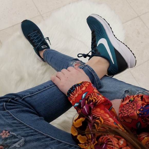 Nike ID Zoom Pegasus 34 Shield Custom Shoes - Picture 2 of 8